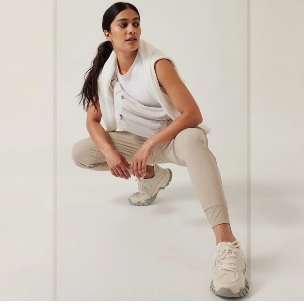 NWT Athleta Trekkie North Jogger || Ecru - Picture 6 of 10